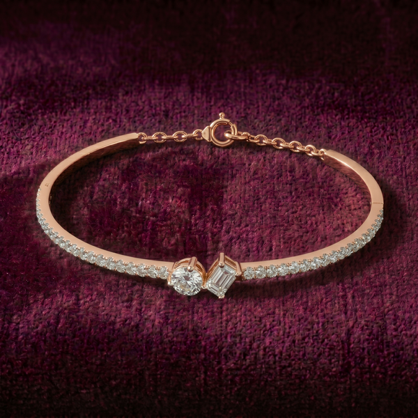 Poetique Mismatched Kada Bracelet (Round-Emerald)